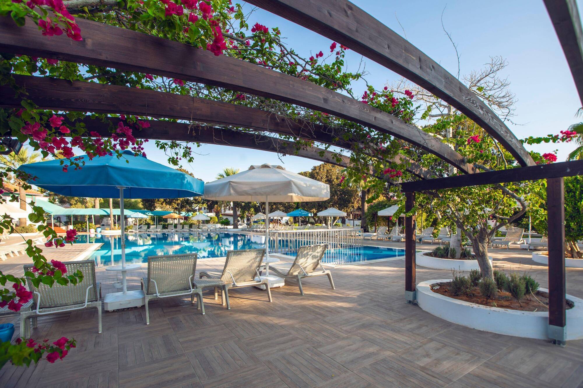 Merit Cyprus Gardens Holiday 法马古斯塔 外观 照片
