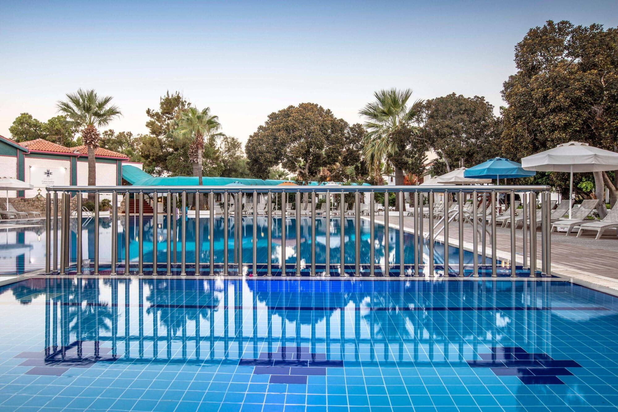 Merit Cyprus Gardens Holiday 法马古斯塔 外观 照片