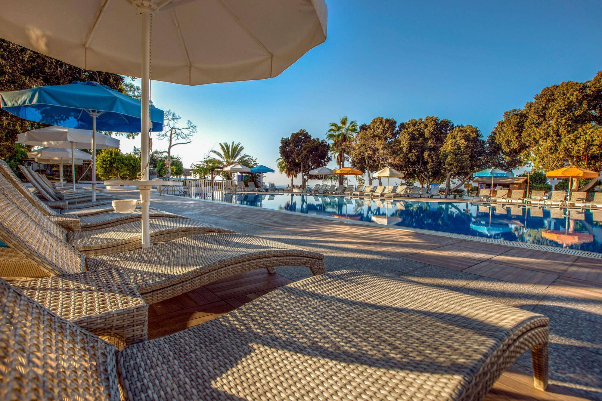 Merit Cyprus Gardens Holiday 法马古斯塔 外观 照片