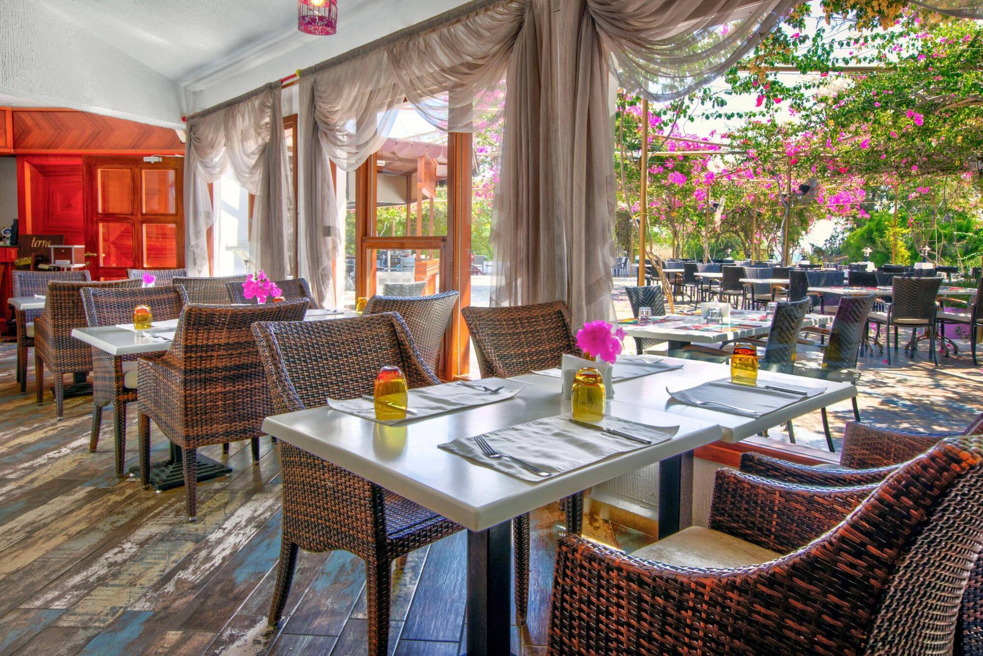 Merit Cyprus Gardens Holiday 法马古斯塔 外观 照片